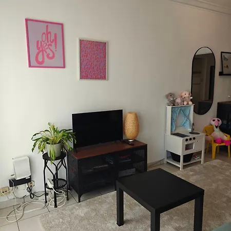 The Osborne Met Zeezicht Apartman *