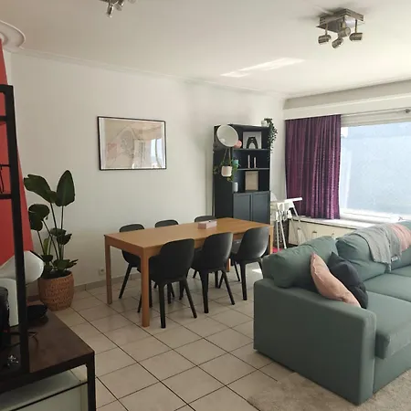 The Osborne Met Zeezicht Apartman *